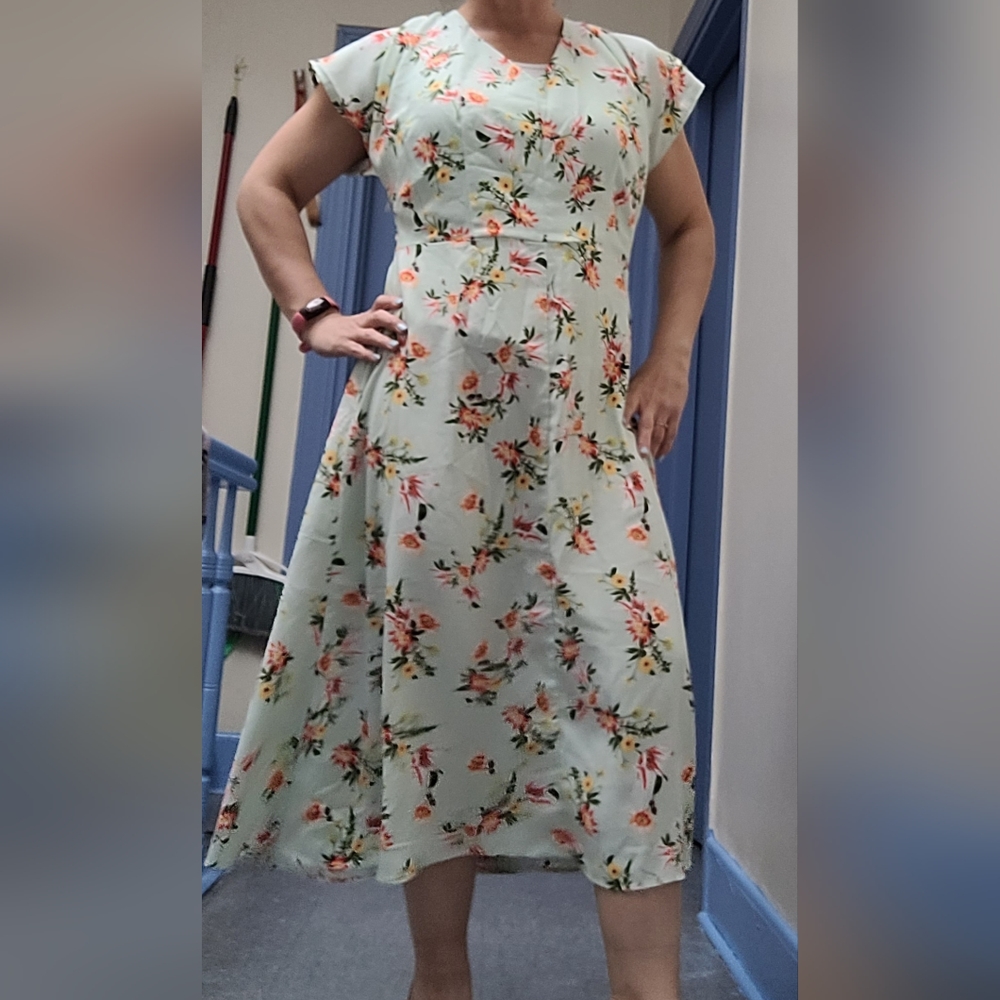 Womens pastel floral dress 36” bust waist 30”
